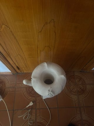 Lámpara de Mármol con Diseño de Jarra