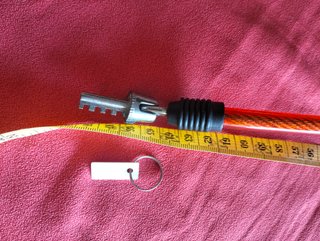 CANDADO PARA BICICLETA, DE COMBINACION NUMERICA.