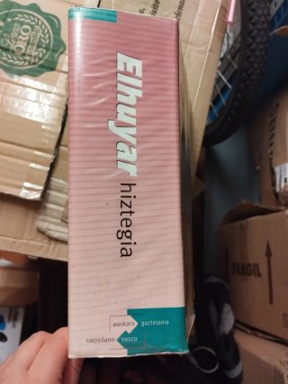 Elhuyar Hiztegia Diccionario.