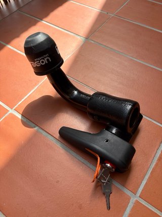 Bola de remolque Aragon con funda
