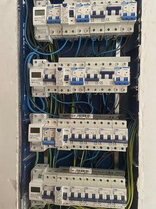 Electricidad ,aire acondicionado