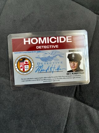 Prop Replica Tesserino Detective Hoffman