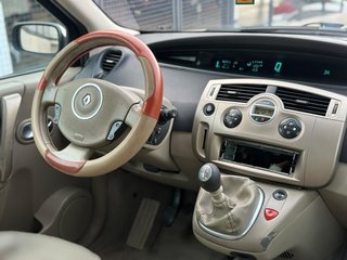 Renault Grand Scenic 5 plazas 2007 etiquetaB 130cv
