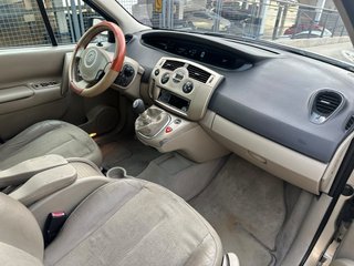 Renault Grand Scenic 5 plazas 2007 etiquetaB 130cv