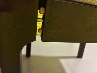 Silla de comedor de madera y tela