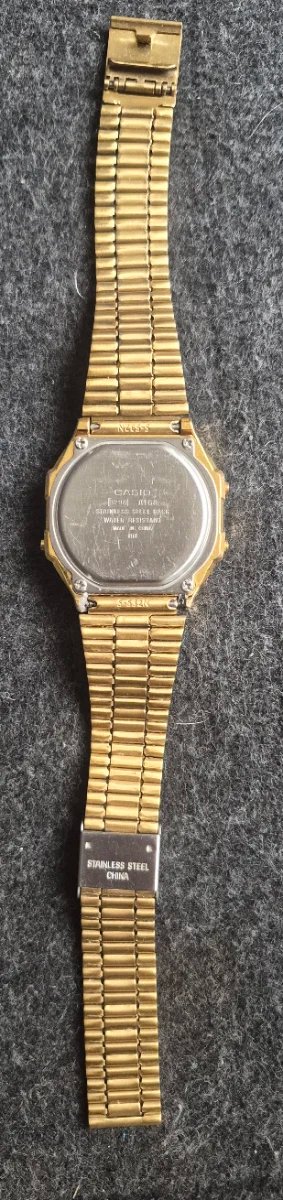 Reloj Casio Dorado Digital