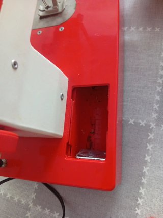 Máquina de coser eléctrica JOAL Piccola vintage