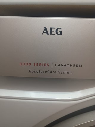 SECADORA AEG 8000 SERIES LAVATHERM – 8 KG –