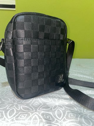 Riñonera Louis Vuitton Negra