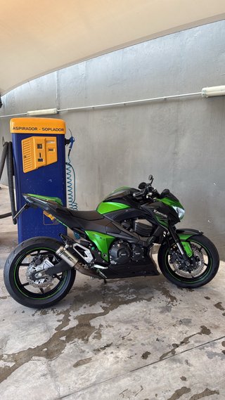 Cachas/Plásticos Kawasaki Z800 (Despiece)