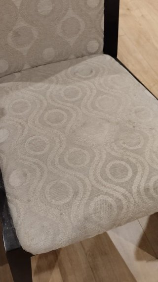 4 Sillas Comedor Banak Tela y Madera