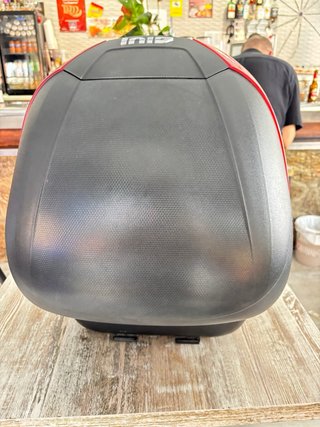 Baúl Givi Universal para Moto/Scooter