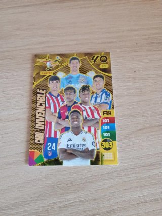 Tarjeta Panini Invencible 24-25