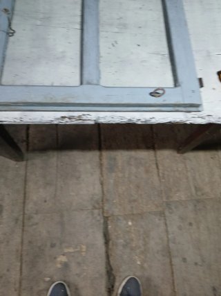 Ventana de castaño antigua