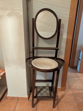 Lote Muebles y Lavabos Antiguos