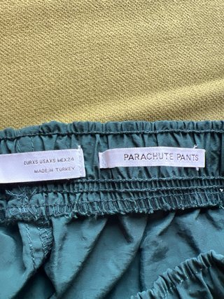 Pantalones anchos verde azulado Parachute Pants
