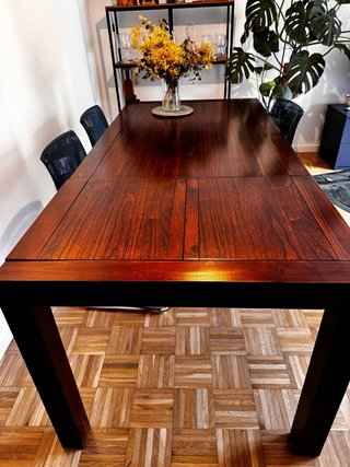 Mesa comedor Banak madera maciza extensible