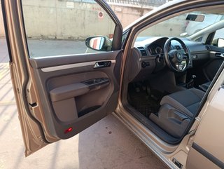 VOLKSWAGEN Touran 1.6 TDI Edition 2011 Diesel