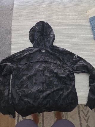 Chubasquero Decathlon Kiprun XL Negro/Gris