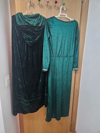 Disfraz Medieval Terciopelo Verde Capa