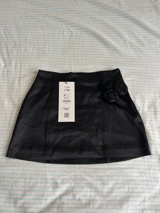 Minifalda Bershka Negra Talla XS
