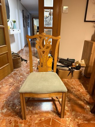 Silla de comedor de madera y tela