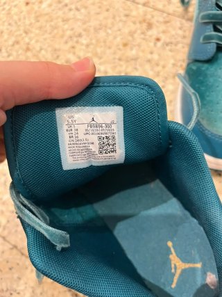Nike Jordan Talla 38 Azul Dorado
