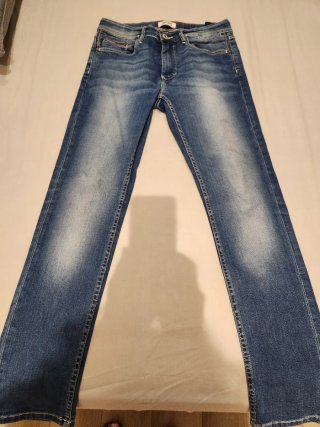 Pantalón vaquero hombre Tommy Hilfiger T14