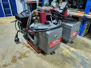 2 Bombas de Vacío Robinair VacuMaster