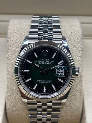 ROLEX DATE JUST GREEN OMBRE 126234 AÑO 2026