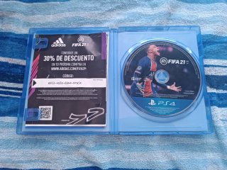 PS4 + TV Samsung (Negociable)