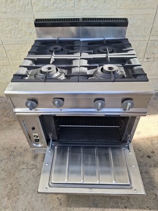 Cocina Fagor 4 fuegos Horno Línea 900