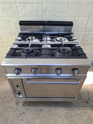 Cocina Fagor 4 fuegos Horno Línea 900
