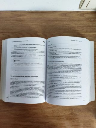 Libros Cuerpo Auxiliar de la Administración de CyL