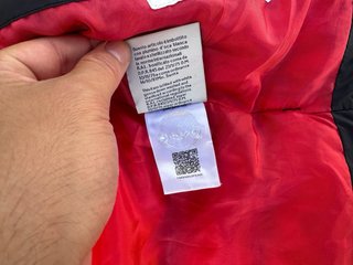 Chaqueta Moncler Negra y Roja