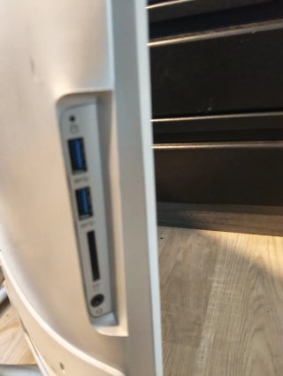 Lenovo  500GB SSD + 1TB HDD.8GB RAM