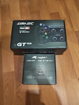 Simagic GT Neo + Maglink