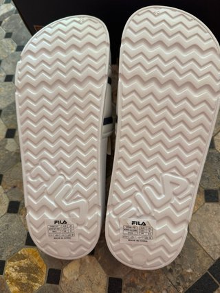Chanclas Fila rosas y blancas