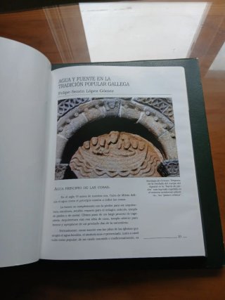 Libro Galicia - Caminos de piedra y agua  ( Enor).