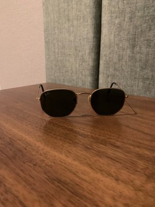 Óculos Ray-Ban Preto e Dourado