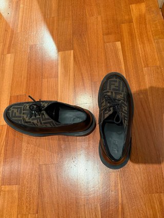 Scarpe Stringate Derby Uomo Fendi Roma Motivo FF