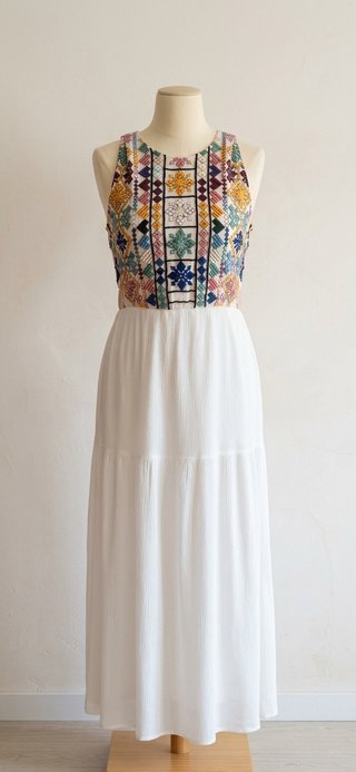 Vestido largo Desigual bordado