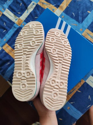 Zapatillas Adidas Rosas y Rojas