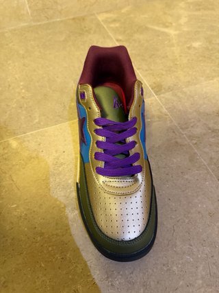 Zapatillas BAPE Oro/Morado. Precio negociable.