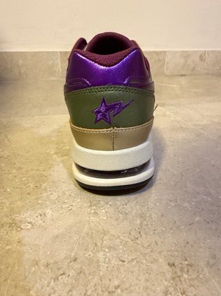 Zapatillas BAPE Oro/Morado. Precio negociable.