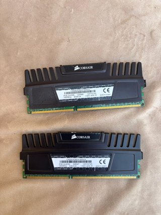 2x Corsair Vengeance RAM 8GB