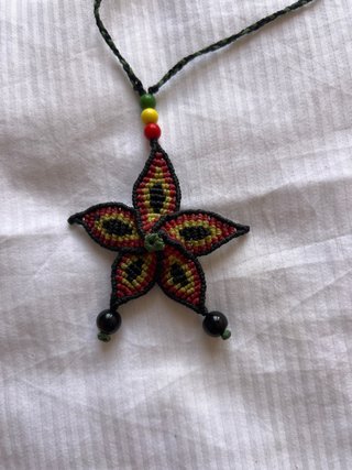Collares hechos a mano, energía positiva