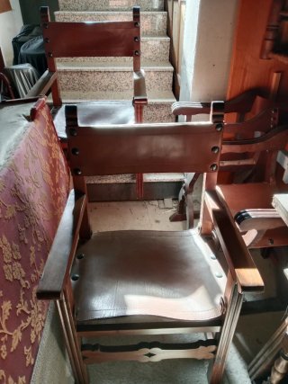Conjunto Muebles Castellanos de Madera Maciza.