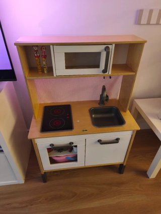 Cocinita infantil de madera