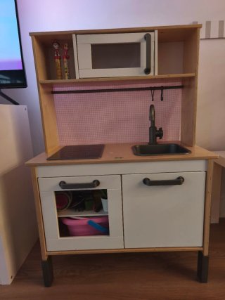 Cocinita infantil de madera